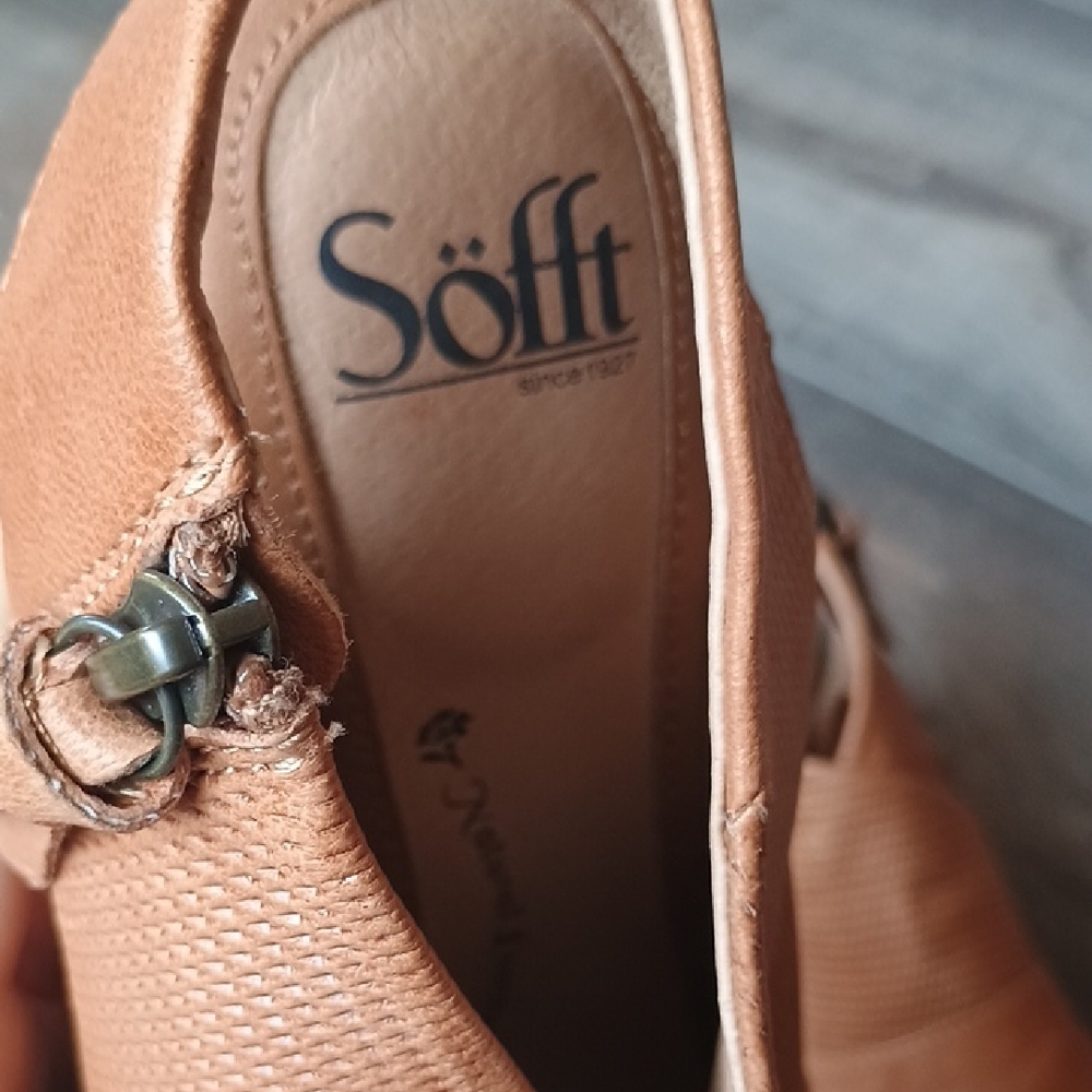 Sofft Tan Peep-Toe Sandals - Picture 5 of 10